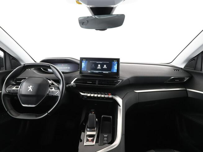 Peugeot 3008 Allure PHEV automat navi kamera tempomat LED virtual