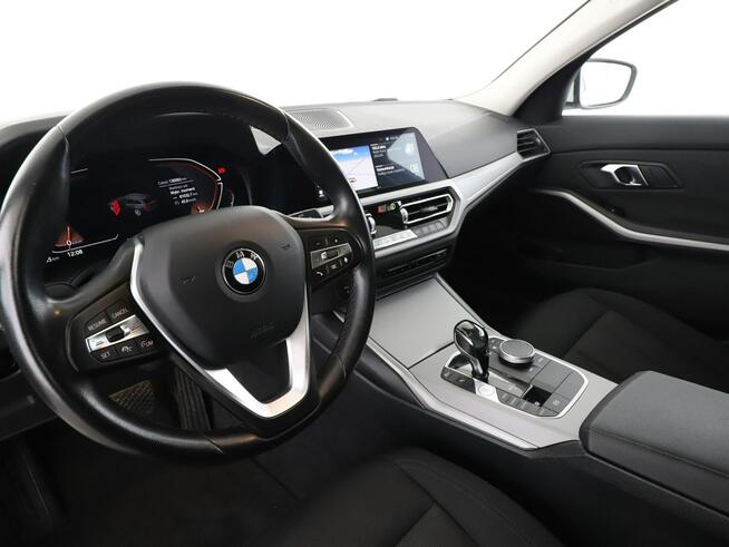 BMW 318 mHEV automat full LED virtual cocpit navi grzane fotele kamera i czujn