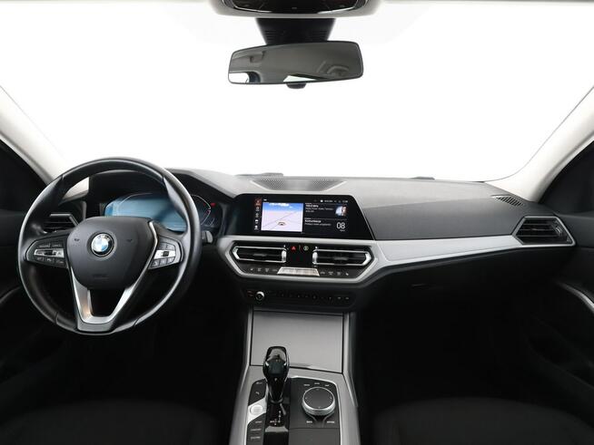 BMW 318 mHEV automat full LED virtual cocpit navi grzane fotele kamera i czujn