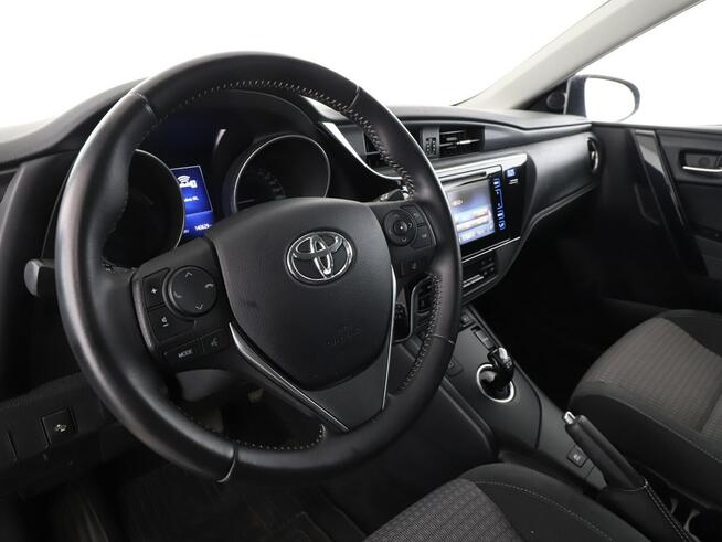 Toyota Auris navi grzane fotele kamera automat HEV BiLED tempomat
