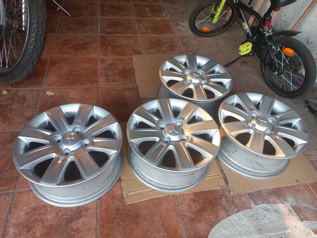 Felgi 15 4×114,3 mitsubishi