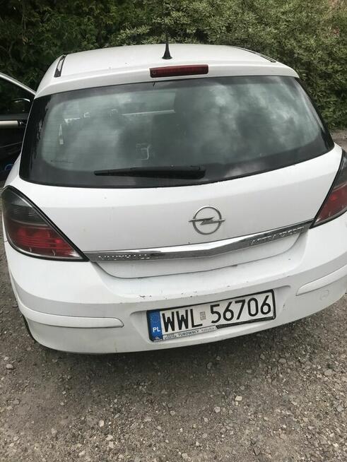 1/10 udziału Opel Astra 2008 r. od syndyka