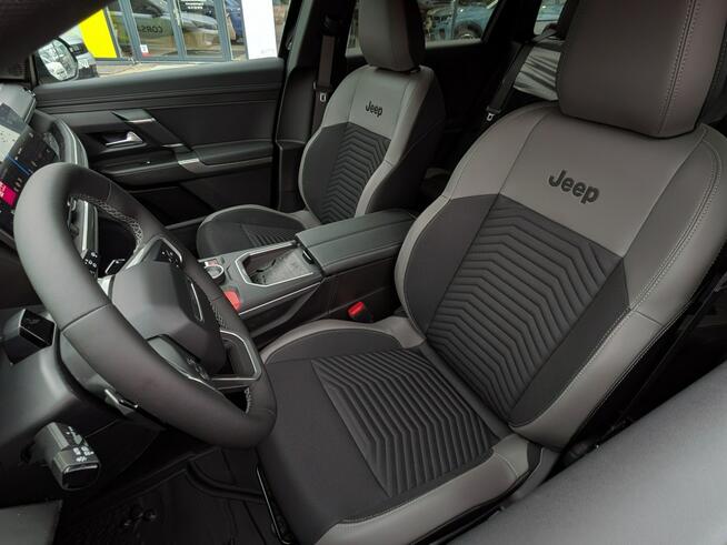 Jeep Compass FIRST EDITION e-Hybrid DCT 145KM/ dach panoramiczny