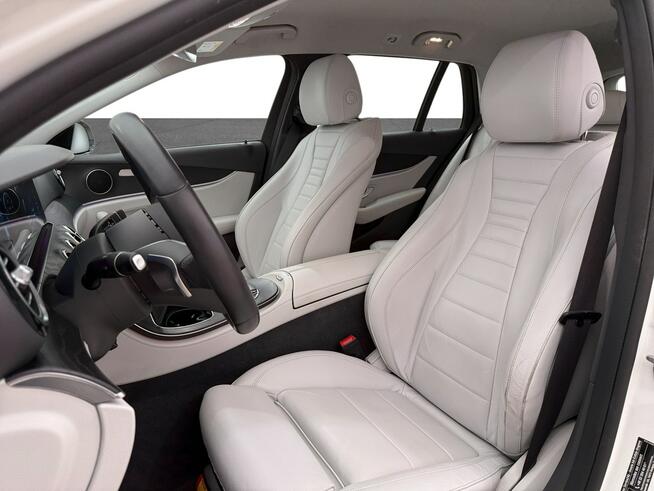 Mercedes-Benz E 220D
