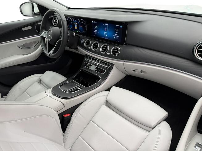 Mercedes-Benz E 220D