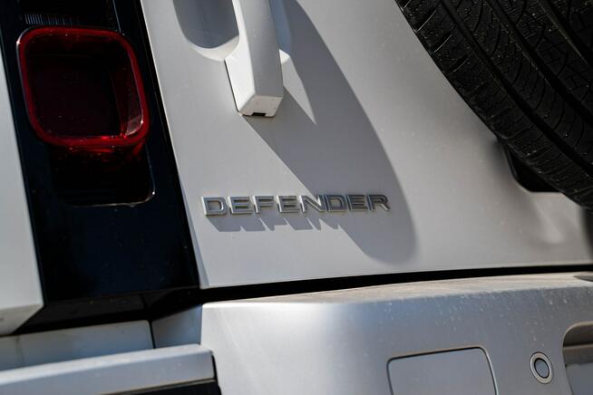 Land Rover Defender P300s, AWD, Bezwypadkowy