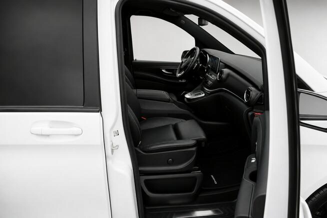 Mercedes V 250 AMG Exclusive Night 4x4 Panorama Lodówka Hak SalonPL Burmester