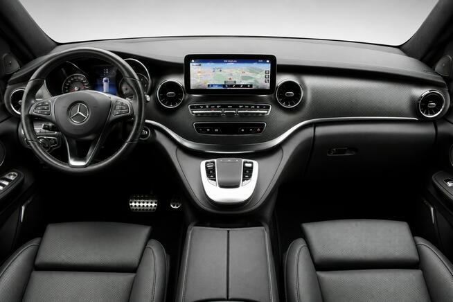 Mercedes V 250 AMG Exclusive Night 4x4 Panorama Lodówka Hak SalonPL Burmester