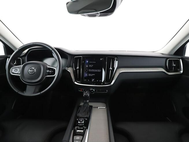 Volvo V60 Cross Country 4x4 automat skóra full LED navi Harman-Kardon grzane fotele czujniki p