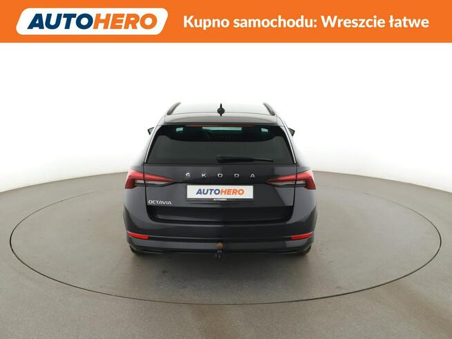 Škoda Octavia 2.0TDI Automat Ambition Klima Nawigacja Tempomat Grzane Fotele PDC LED
