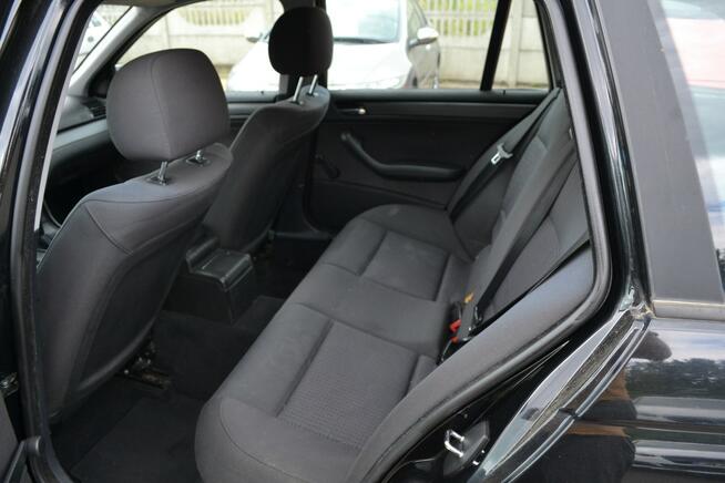 BMW 320 Klimatyzacja*Nawigacja*Zarejestrowany*PDC*Alufelgi*2.0D 150KM