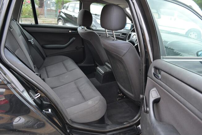 BMW 320 Klimatyzacja*Nawigacja*Zarejestrowany*PDC*Alufelgi*2.0D 150KM