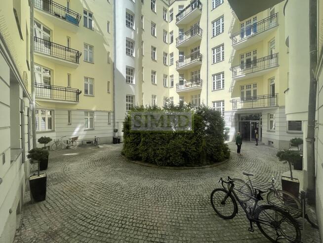 Zabytkowa,zadbana,przedwojenna kamienica,Centrum