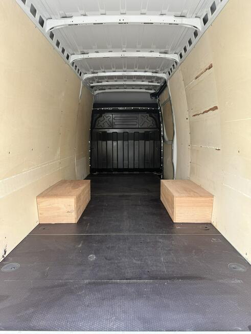 Iveco Daily 50C18 V L4H2 Bliźniak Furgon Dostępny od Ręki 2025r Max Opcja Na Gwarancji