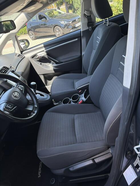 Toyota Verso Rezerwacja