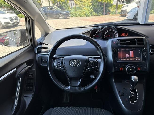 Toyota Verso Rezerwacja