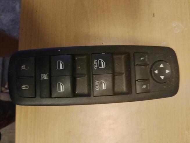 Przełącznik szyb chrysler