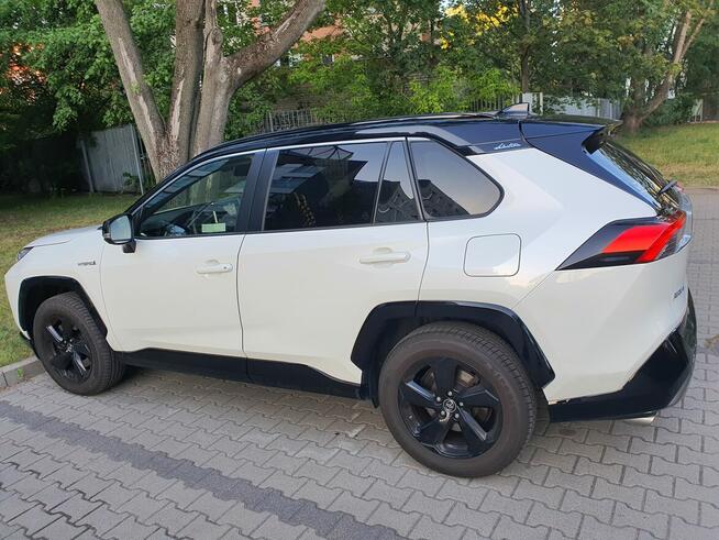Sprzedam Toyotę Rav4, salon Polska