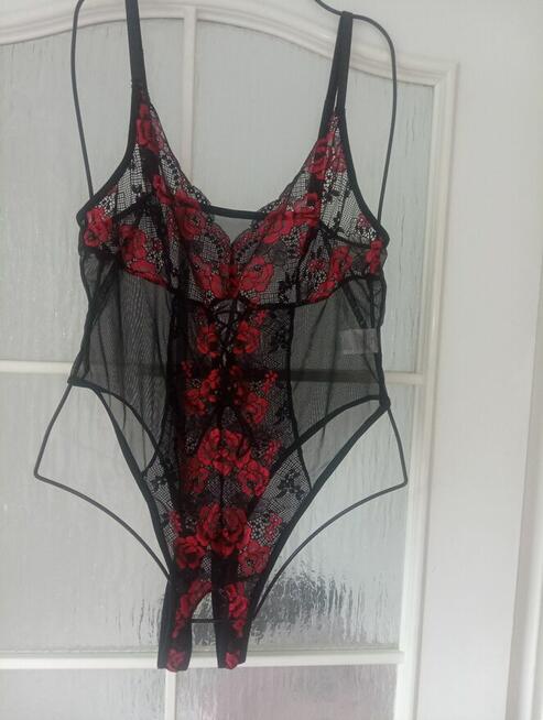 Niegrzeczne body otwarte, XL