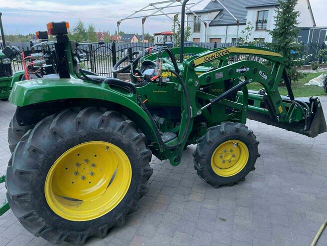John Deere 3036E 3038 Ładowacz Mini Traktor 4x4 Sadowniczy