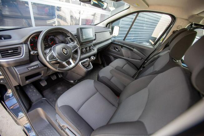 Renault Trafic L2H1 Długi 9 osób 2023r. Stan BDB