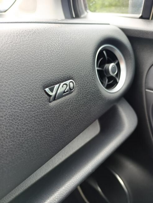 Yaris 37.000km ! Limitet Edicion Y 20