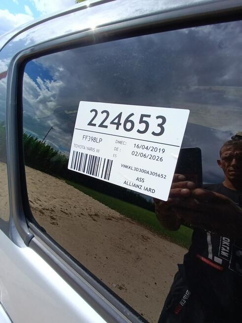 Yaris 37.000km ! Limitet Edicion Y 20