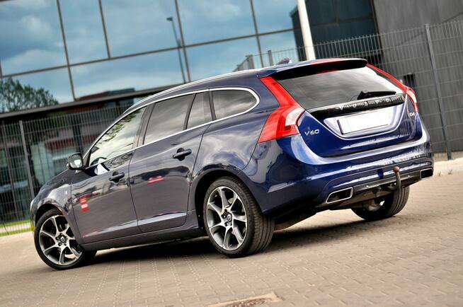 Volvo V60 LiFT Ocean Race 2,0 D4 181Km Ledy Skóra Navi Full Opcja