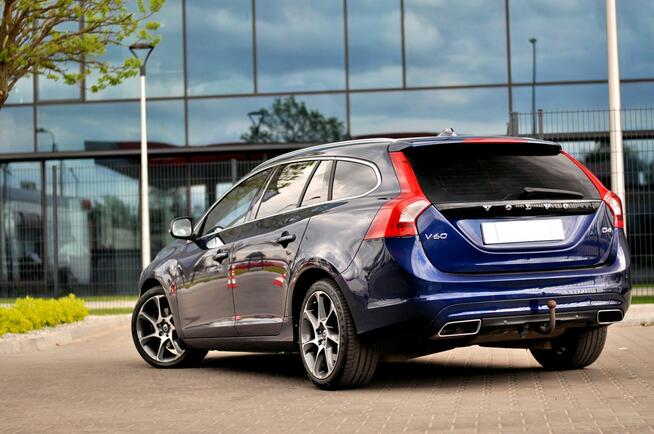 Volvo V60 LiFT Ocean Race 2,0 D4 181Km Ledy Skóra Navi Full Opcja