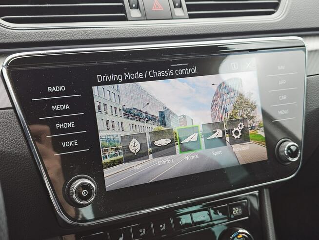 Škoda Superb 2.0TSI 190KM DSG Sportline 2023 1WŁ SalonPL Gwarancja DCC