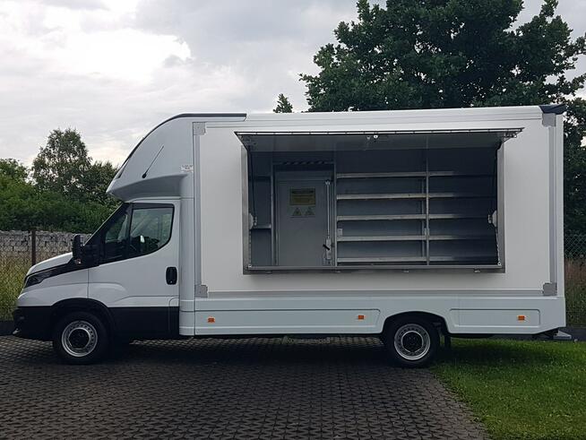 Iveco Daily SKLEP BAR FOODTRUCK KONTENER NISKOPODŁOGOWY 4,44x2,23x2,42 KLIMA