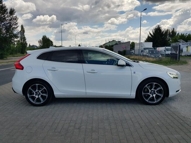 Volvo V40 2,0 D3 Automat Ocean Race Salon Polska Navi Skóry Zarejestr. Gwarancja