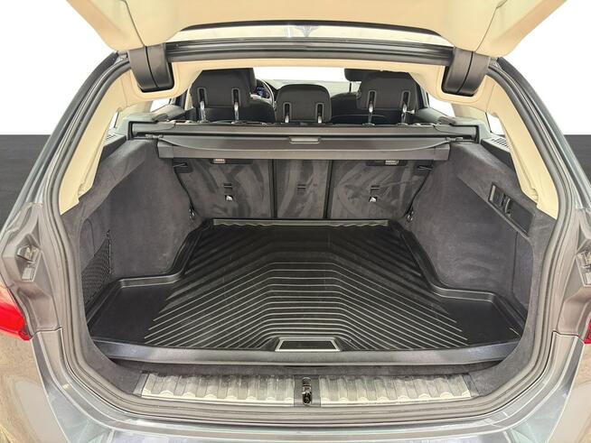 BMW Seria 3 318i aut Kombi