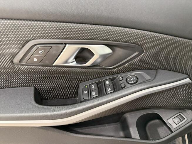 BMW Seria 3 318i aut Kombi