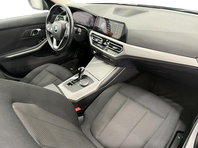 BMW Seria 3 318i aut Kombi