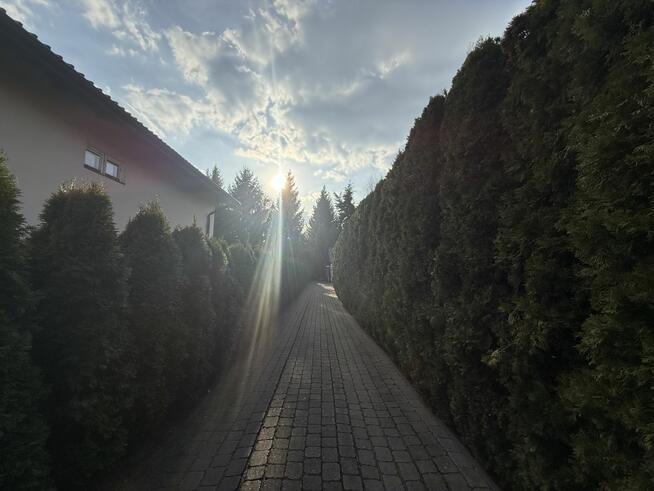 Komfortowy dom 130 m² z ogrodem i garażem- Konstacin - Jeziorna