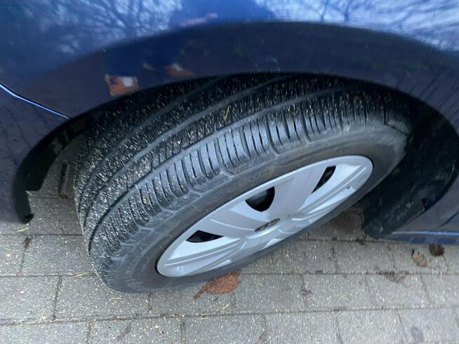 Volkswagen Jetta Benzyna, automat ,skóry, tempomat, opony wielosezonowe, Isofix