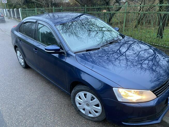 Volkswagen Jetta Benzyna, automat ,skóry, tempomat, opony wielosezonowe, Isofix