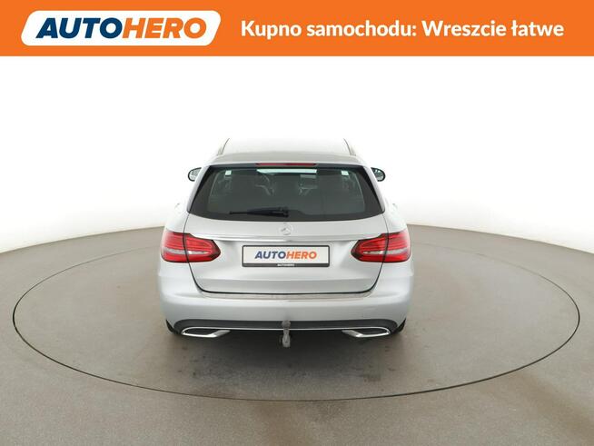 Mercedes C 180 lift automat full LED skóra/alcantara navi klima auto kamera i czujnik