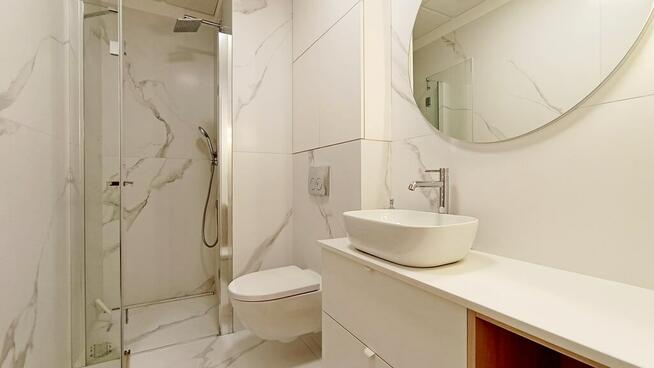 Apartament z balkonem, A/C i garażem-Kasprzaka 29