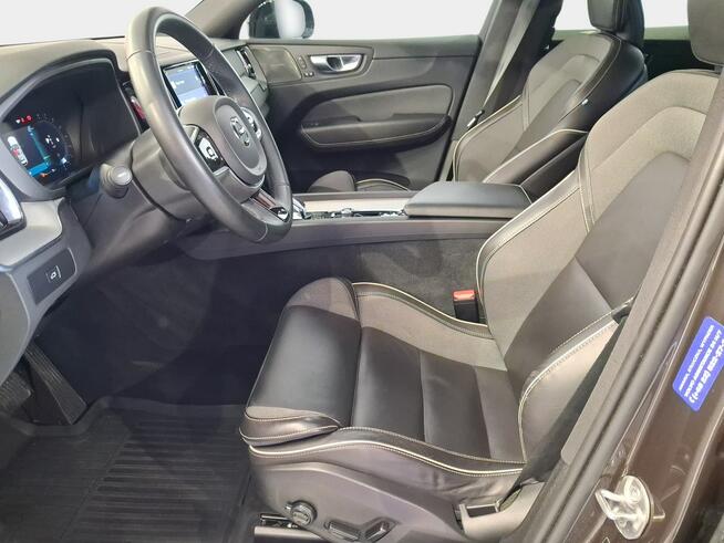 Volvo XC 60 250KM automat 4x4 Dark Plus 2.0B5 mHEV VAT 23% 2022 r., salon PL I wł