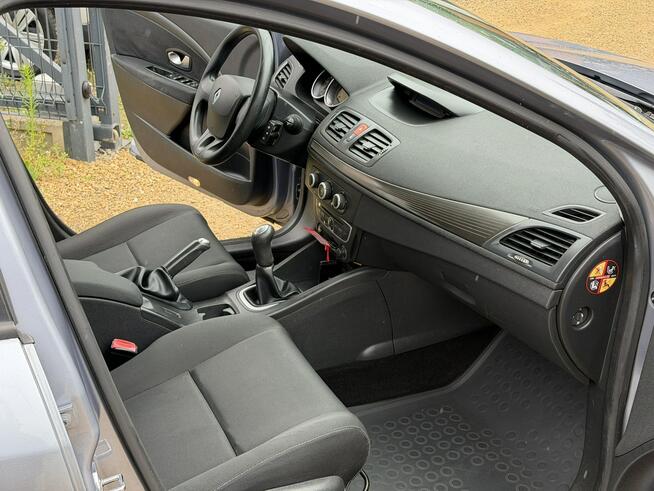 Renault Megane 1.6i*Zwykły*Klima*Alu*Nowa*Opona*Piękna*Po*Serwsie*Bez*wkładu*1Właścic