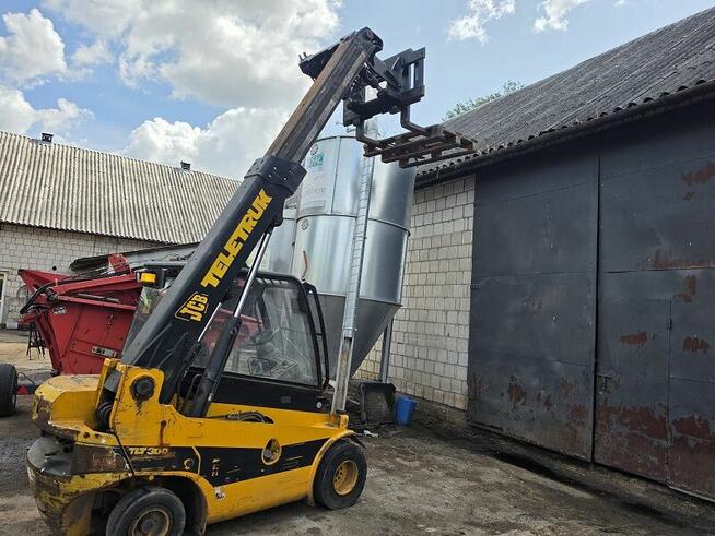 wózek teleskopowy mini ładowarka JCB teletruk