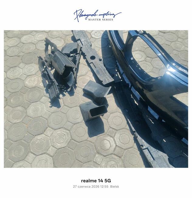 Sprzedam komplet zderzaków BMW e60 przed lift