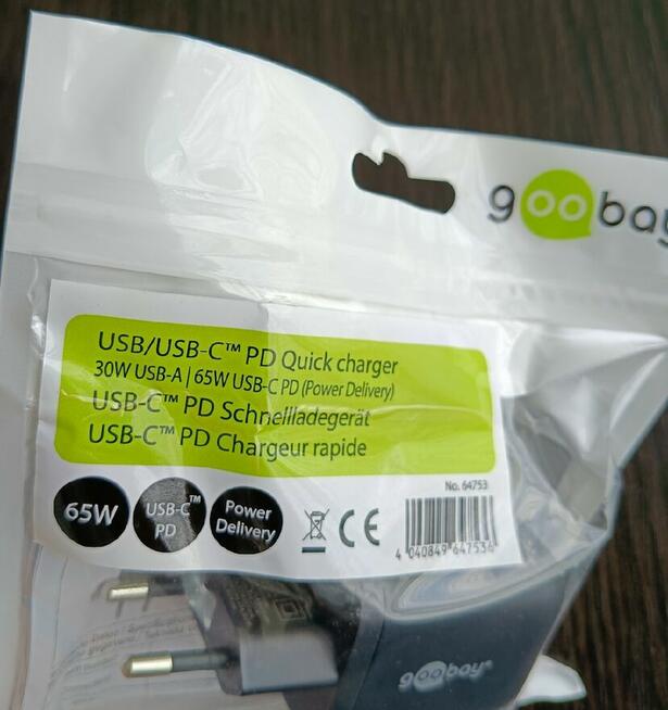 Szybka ładowarka sieciowa USB-C 65W quick charger 3-portowy