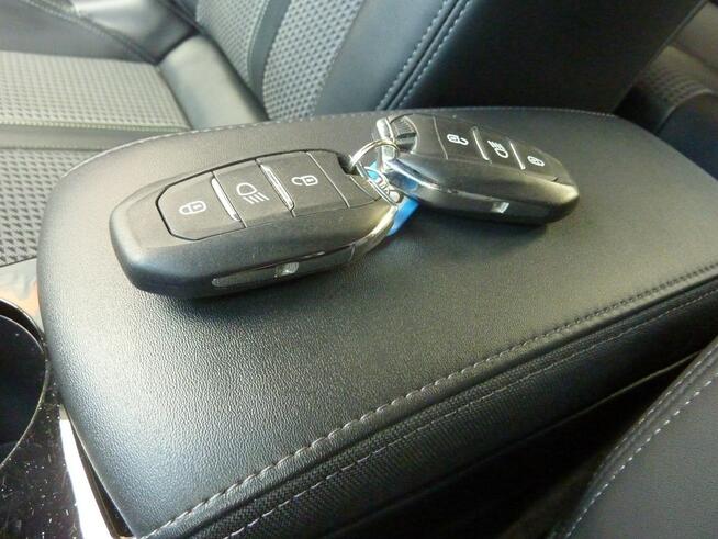 Peugeot 2008 GT-Line*1.2 Benzyna 131 Ps*Navi*Kamera*Grzana Półskóra*Asystenty*2xPDC