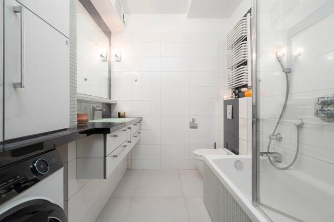REZERWACJA Elegancki apartament na Jana Kazimierza +3 miejsca parkingowe +komórka