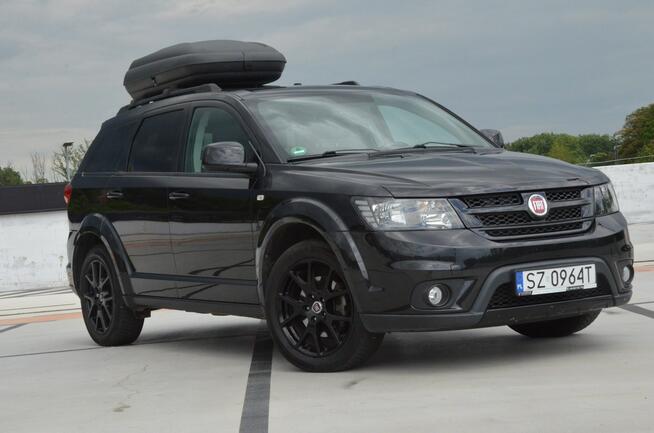 Fiat Freemont 170 KM aut. Black Code 4x4/ Skóra/ Navi PL/ Kamera/ Grzania/ Hak