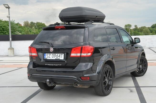 Fiat Freemont 170 KM aut. Black Code 4x4/ Skóra/ Navi PL/ Kamera/ Grzania/ Hak