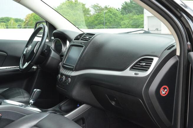 Fiat Freemont 170 KM aut. Black Code 4x4/ Skóra/ Navi PL/ Kamera/ Grzania/ Hak
